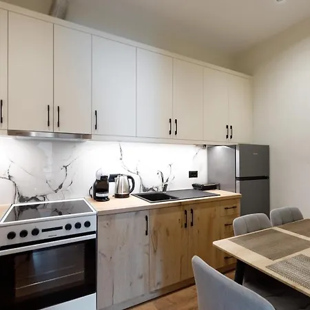 Lumora Living Spacious Free Wifi