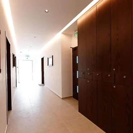 Lumora Living Spacious Free Wifi アパート *