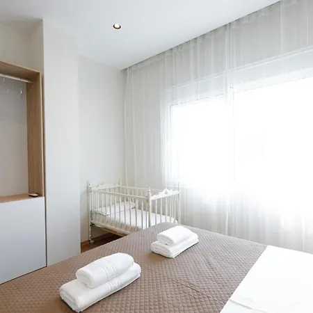 Lumora Living Spacious Free Wifi